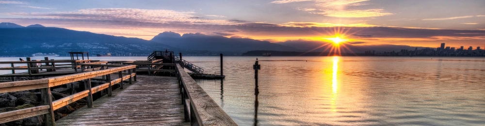 Selling a Waterfront Property: Capitalizing on Summer Appeal
